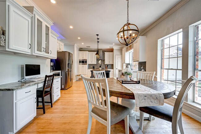 Building Photo - 14 Bradford Cir