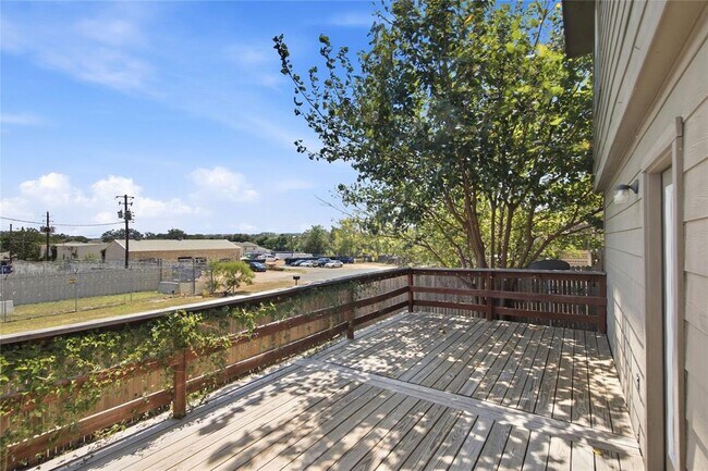 Building Photo - 11525 Autumn Ash Dr