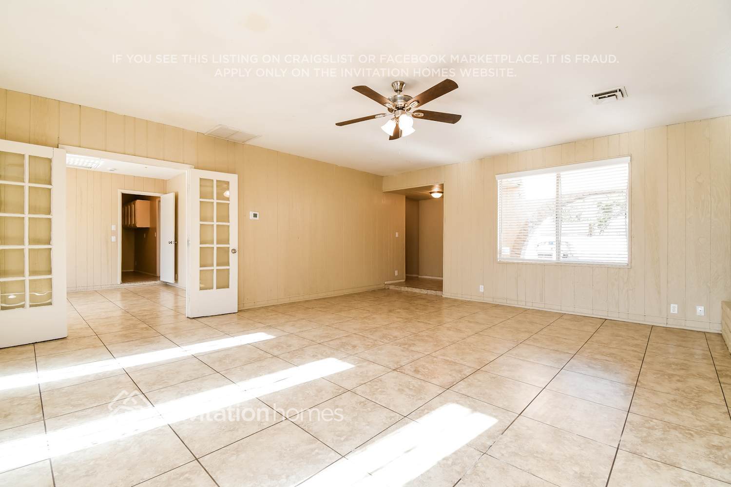 Building Photo - 429 E 10th Dr