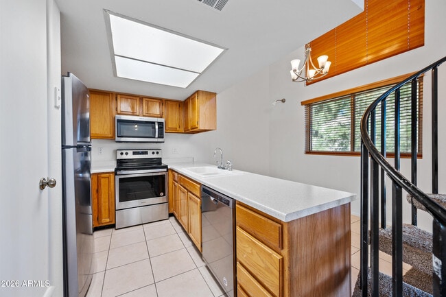 Building Photo - 18811 N 19th Ave