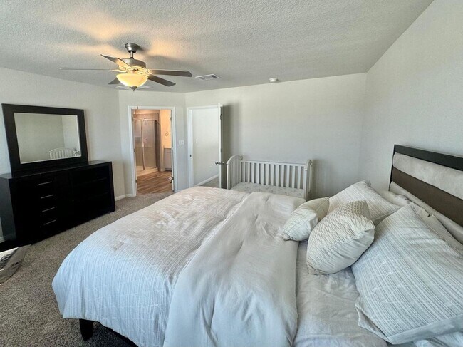 Building Photo - 330 Delaware Mountains Ter