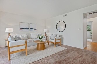 Building Photo - 1070 Miramonte Dr