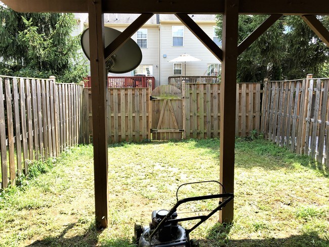 Building Photo - 14051 Pellita Terrace