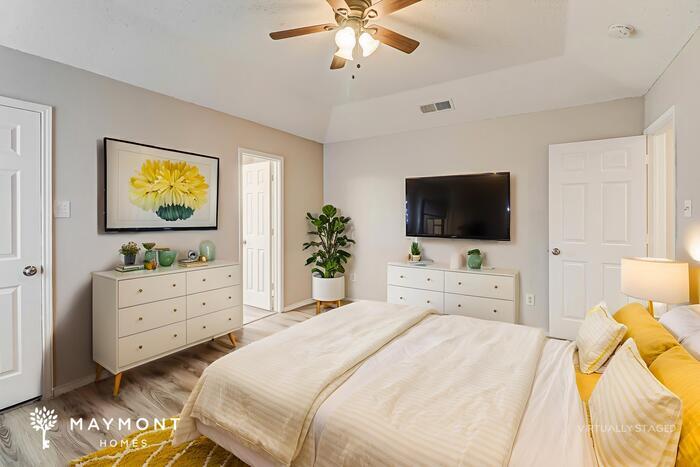 Building Photo - 1005 Meadowbend Dr