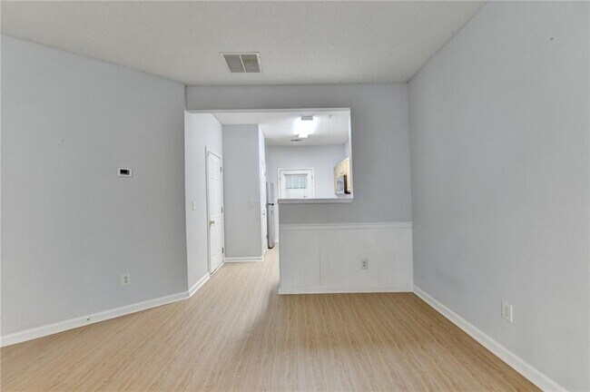 Building Photo - 229 Riverstone Commons Cir