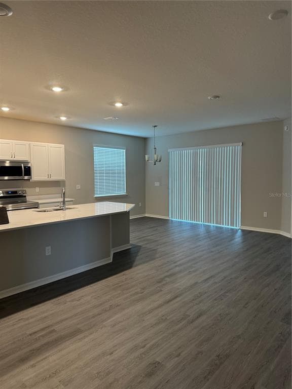 Building Photo - 1008 Aruba Ave