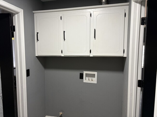 Building Photo - 5800 NW 45th St