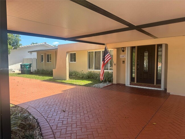 Primary Photo - 1803 SW 104th Pl