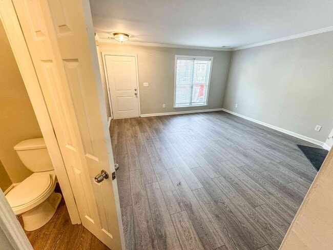 Building Photo - 2BR Townhome near KSU - No Carpet!