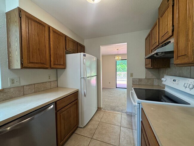 Building Photo - Tranquil 3 bedroom Rambler!!!