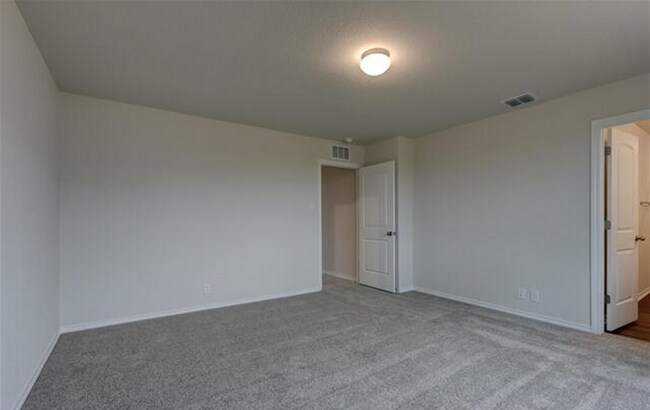 Building Photo - BEAUTIFUL NEW CONSTRUCTION IN HIDDENBROOKE