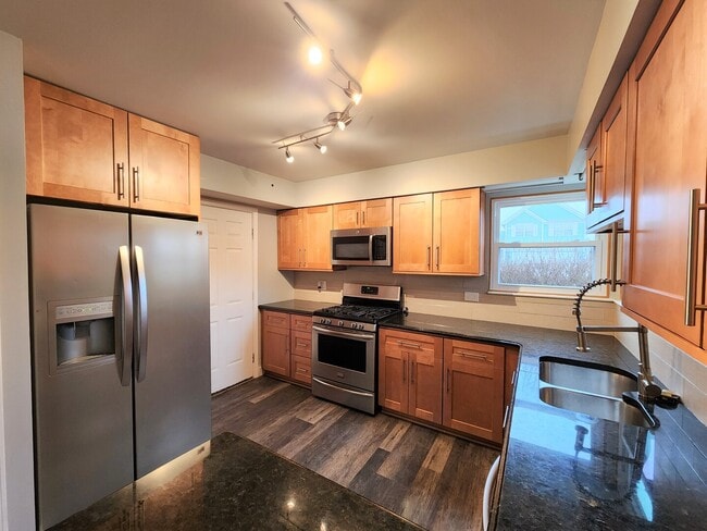 Building Photo - 1176 Sumac Trail