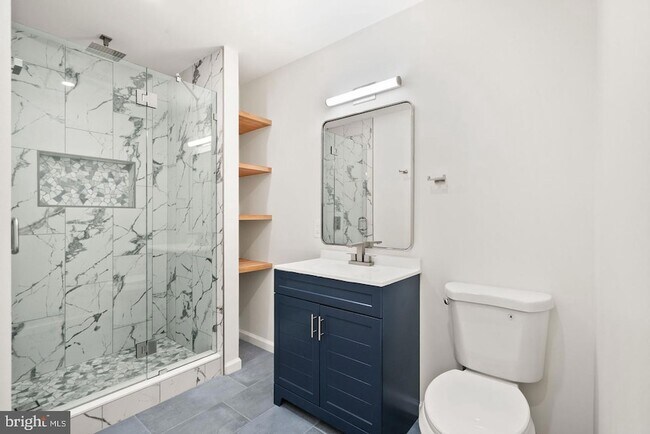 Building Photo - 7256 Glen Hollow Ct