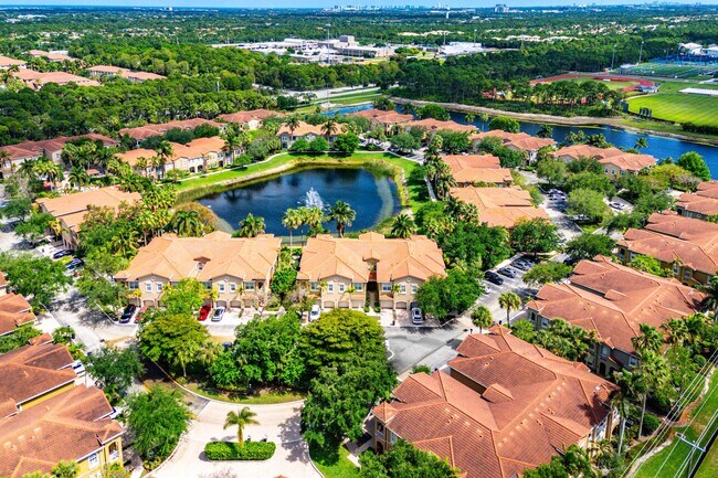 Building Photo - 4890 Bonsai Cir