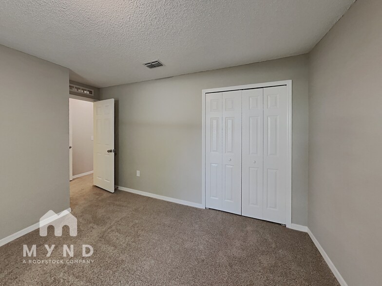 Building Photo - 12552 Gulliver Rd