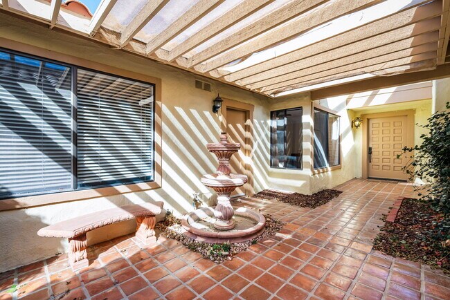 Building Photo - 280 Tolosa Cir