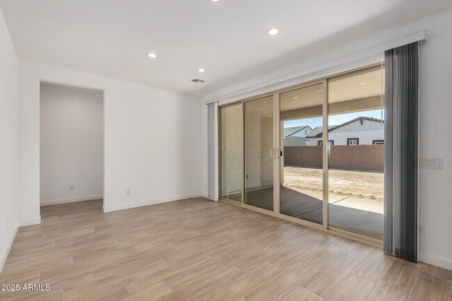 Building Photo - 23724 N 165th Dr