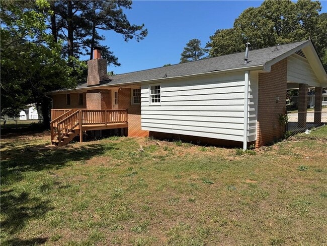 Building Photo - 5594 Laurel Ln NW