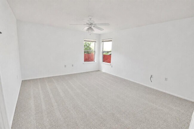 Building Photo - 13525 Briarcreek Loop