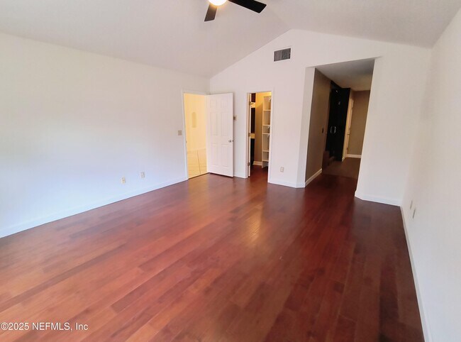 Building Photo - 13636 Capistrano Dr S