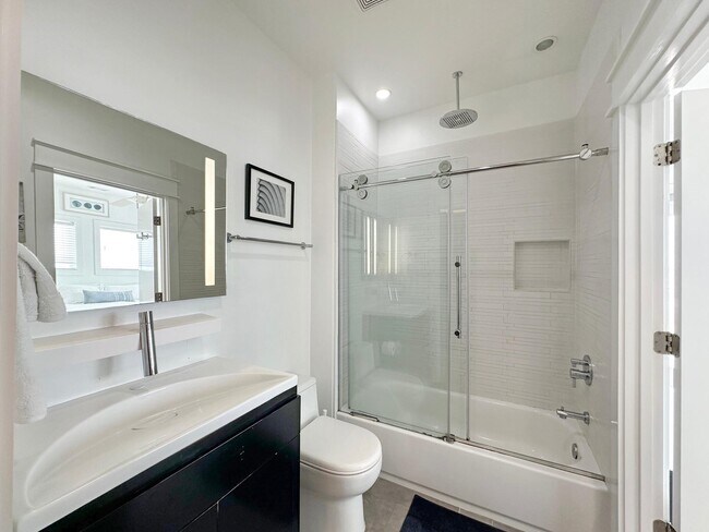 Building Photo - 2496 Gilmore