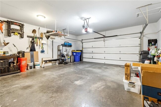 Building Photo - 3414 Bryerstone Cir SE