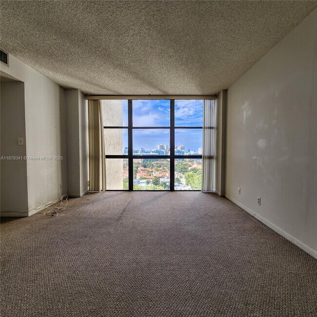 Building Photo - 18181 NE 31st Ct