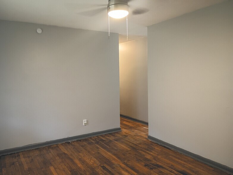 Building Photo - 5217 Nisbet Ter