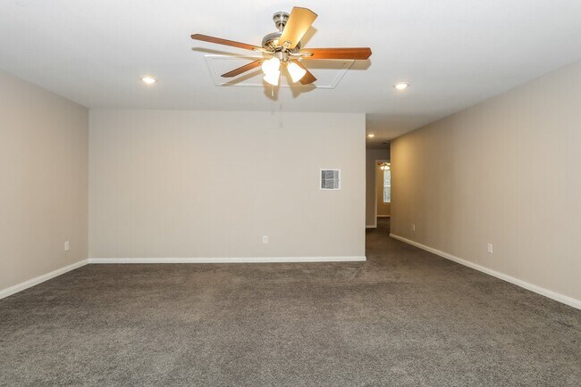 Building Photo - 12469 Lake Conroe Hills Dr