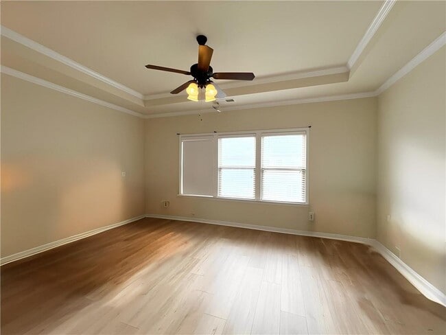 Building Photo - 1650 Sabastian Point