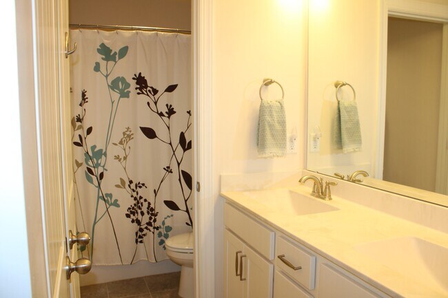 Building Photo - 7217 Rex Rd