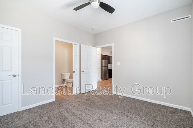 Building Photo - 7300 Tiger Wy