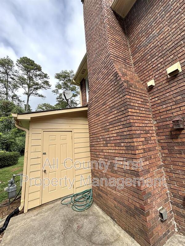 Building Photo - 3486 Andrew Jackson Dr