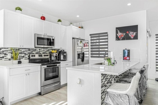 Building Photo - 15961 SW 307 Terrace