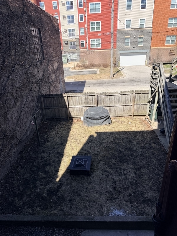 Building Photo - 604 W 3rd St