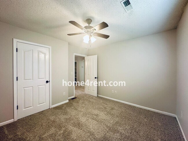Building Photo - A Fantastic Four Bedroom, Olathe Home w/ N...