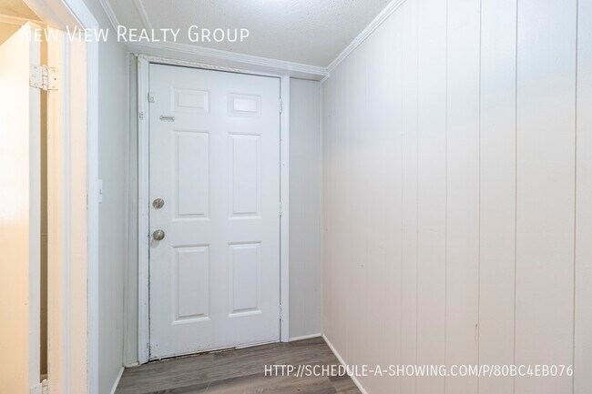 Building Photo - 209 N Ransom St