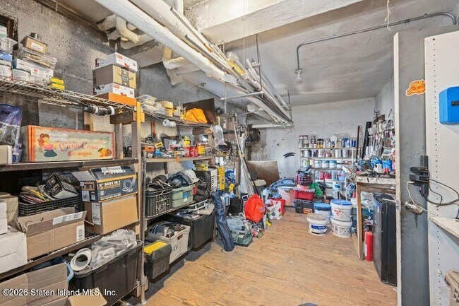 Building Photo - 37 Avon Pl