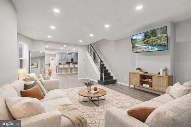 Building Photo - 4928 Florence Ave