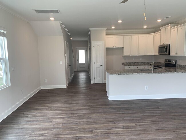 Building Photo - 6927 Eddy Point Ln