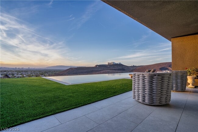 Building Photo - 804 Dragons Eye Dr