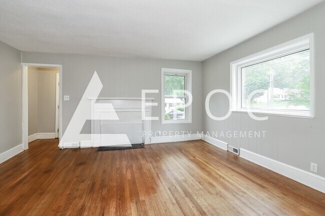 Building Photo - 1115 S Benbow Rd