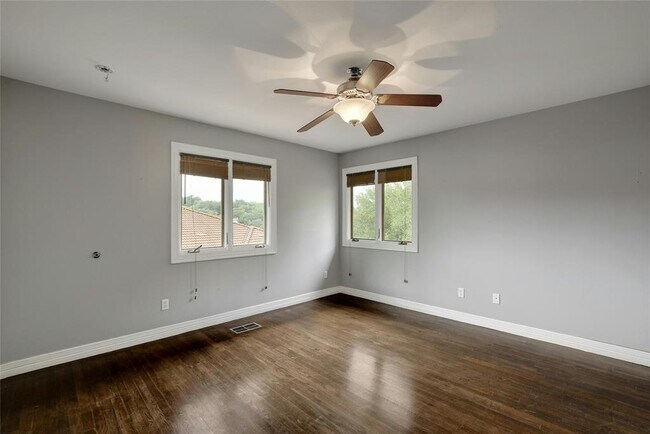Building Photo - 2101 N Lamar Blvd
