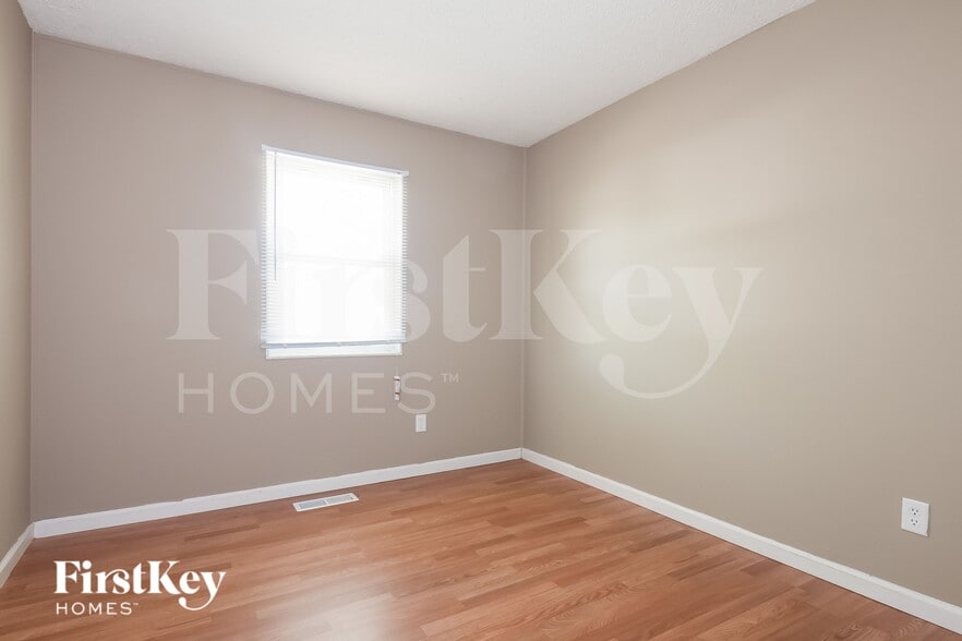 Building Photo - 9553 Winkler Dr