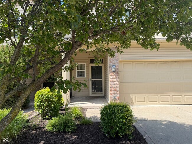 Building Photo - 2424 Boyer Ln