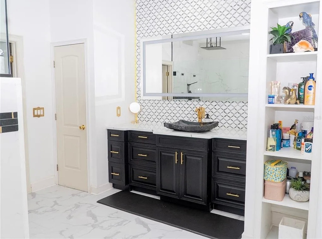 Master bathroom - 1304 Ocoee Apopka Rd