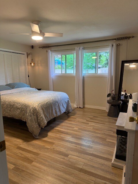 Building Photo - 812 Greenwich Dr