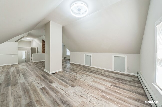 Building Photo - 28 Hollow Wood Ln