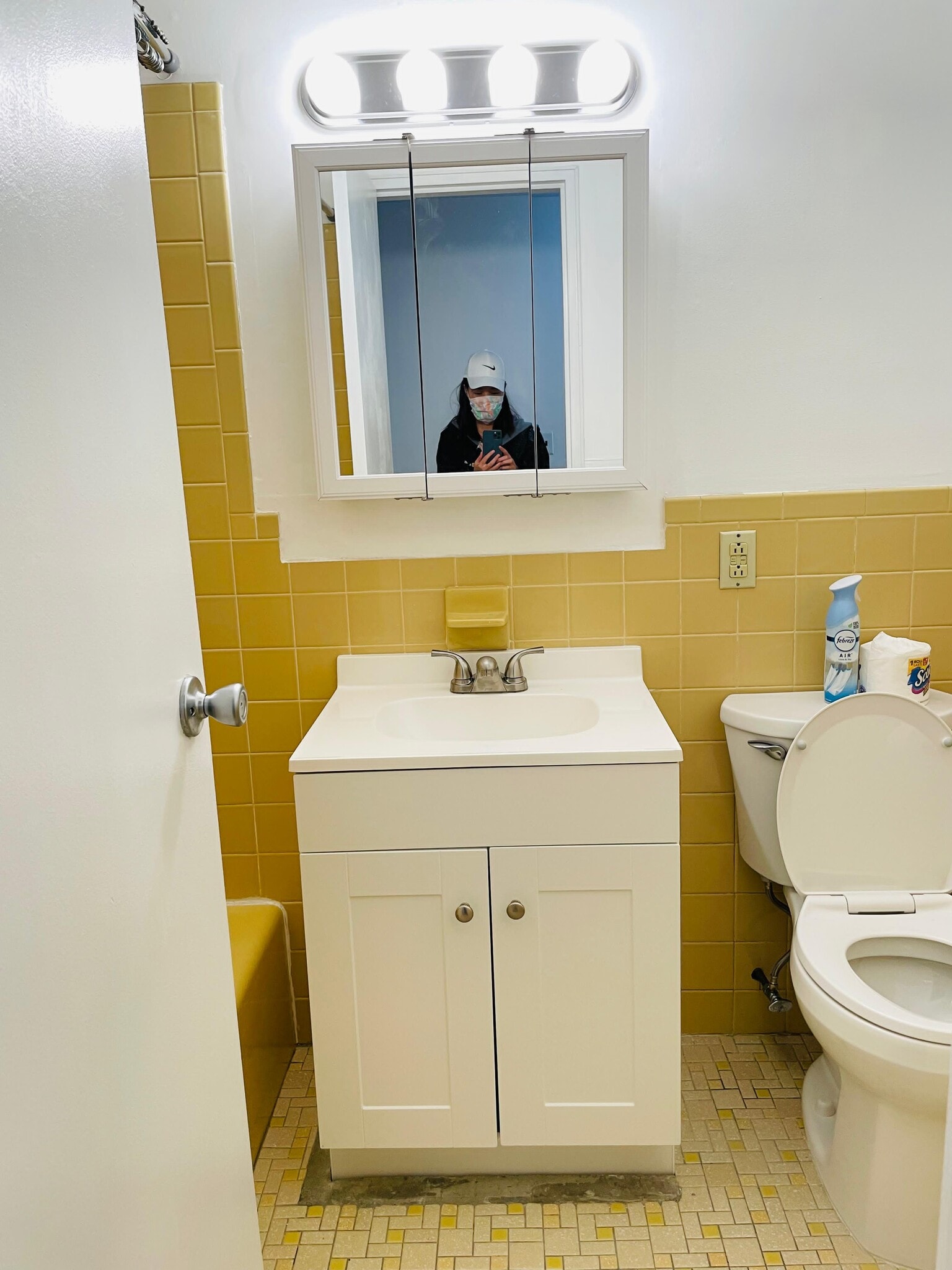 Building Photo - 550 Central Ave