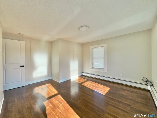 Building Photo - 186 W Washington St